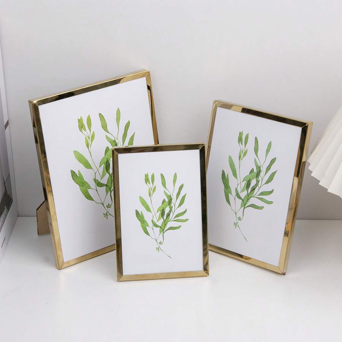 Bamboo Photo Frame - ステンレス製の写真フレーム、縦型長方形の写真フレームは、個人の写真、家族の写真、または記念写真を飾るのに使用でき、装飾効果を高め、様々な場面、ホリデーギフト、デスクトップの家の装飾に適しています。