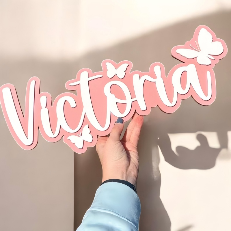 1個入りカスタム漫画蝶名入り木製ネームプレート、ホームルーム - Home Decor Inspo のレビューと価格