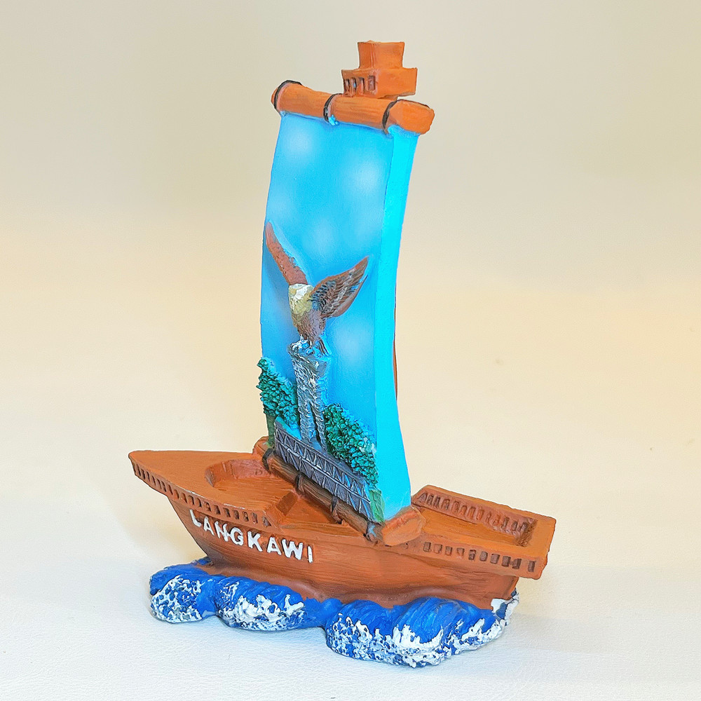 マレーシア ランカウイ セーリングイーグル レジン製フィギュ - Home Decor Malaysia のレビューと価格